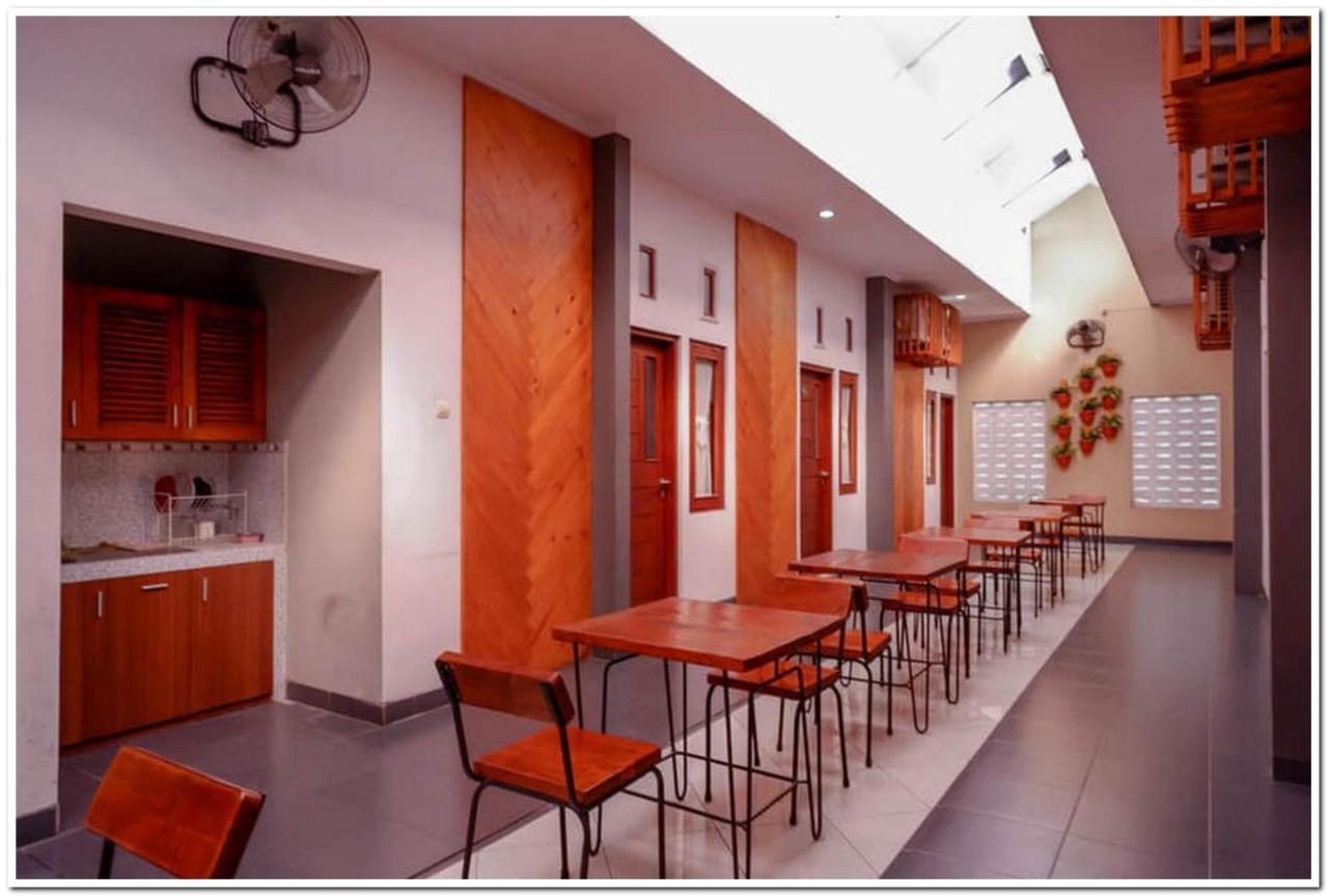 RedDoorz near Jogja Expo Center 2 Baturetno Exterior foto